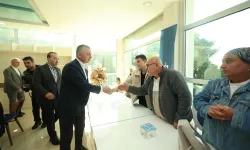 Gebze'de evlerine giremeyen ailelere moral ziyareti