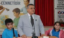 Gerze'de öğrencilere spor, resim ve müzik malzemeleri dağıtıldı