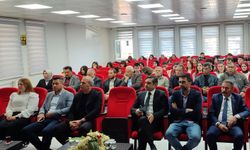 Gümüşhacıköy'de “Dijital Kamu Hizmetleri” konulu kütüphane buluşması gerçekleştirildi