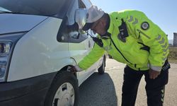 Gümüşhacıköy'de zorunlu kış lastiği denetimi yapıldı