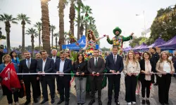 İzmir Kültürpark'ta rengarenk buluşma