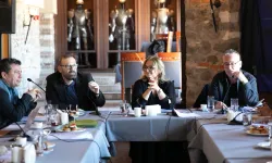 İzmir Şehir Tiyatroları danıştı