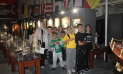 İzmirli öğrenciler, dil becerilerini gezerek pekiştiriyor