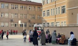 24 ÖĞRENCİ ZEHİRLENDİ!