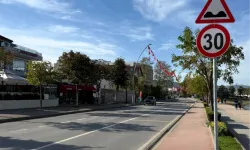 Kocaeli Başiskele sahilinde yoğun trafiğe pratik çözüm