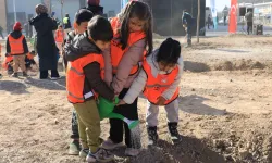 Konya Karatay'da 10 bin 400 metrekarelik alana fidan dikildi