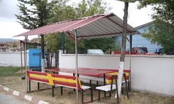 Köy okulunun çehresi müdürün girişimleri ve hayırseverlerin desteğiyle değişti