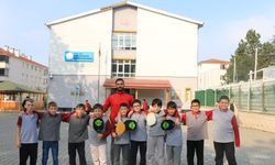 Ladik ilçesinde öğrenciler ve öğretmenler pickleball ile tanıştı