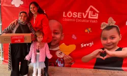 LÖSEV Bursa'da mutlu et paketleri dağıtıldı