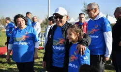 Memduh Büyükkılıç'tan anlamlı koşu