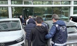 Samsun'da FETÖ operasyonunda yakalanan 5 zanlı adliyede