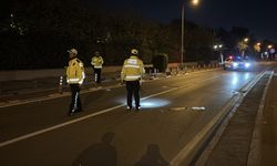 Samsun'da motosikletin yayaya çarpması sonucu 3 kişi yaralandı