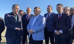 Sinop Valisi Özarslan, yamaç paraşütü parkuru yapılması planlanan yerde incelemede bulundu