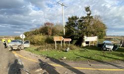 Sinop'ta iki otomobil çarpıştı, 1 kişi öldü, 2 kişi yaralandı