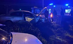 Sinop'ta iki otomobilin çarpışması sonucu 2 kişi yaralandı