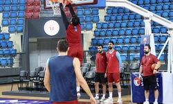 Trabzonspor, basketbolda namağlup Beşiktaş GAİN'i yenmek için sahaya çıkacak