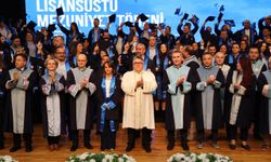 BEUN'DA LİSANSÜSTÜ MEZUNİYET TÖRENİ