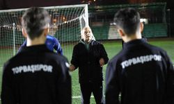 89 YAŞINDA, 45 YILDIR SPORCU YETİŞTİRİYOR