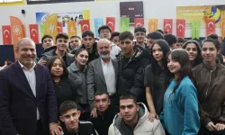 Ahmet Çolakbayrakdar'dan gençlerle coşkulu buluşma