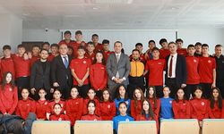 Akçaabat Belediye Başkanı Ekim lise öğrencileriyle bir araya geldi