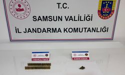 Bafra'da bir evde yapılan aramada uyuşturucu ve fişek ele geçirildi