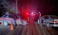 Bolu'da iki otomobilin çarpıştığı kazada biri ağır 6 kişi yaralandı