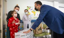 Bornova'da minik kalplere dayanışma desteği