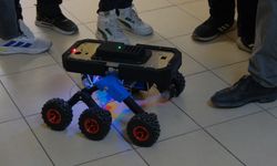 Çorum'da meslek lisesi öğrencileri kendi imkanlarıyla ürettikleri ürünleri sergiledi