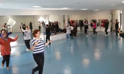 Denizli'de akadınlara zeybek kursu başladı