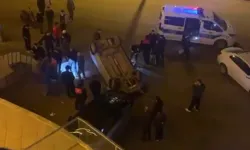 ÖNCE BİNAYA ÇARPTI SONRA DEVRİLDİ!