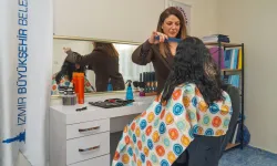 İzmir'de kadınlara mobil kuaför ve eğitim hizmeti