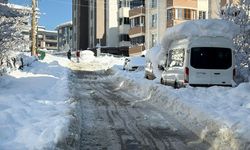 Karabük il merkezinde kar kalınlığı 75 santimetre ölçüldü