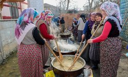 Kastamonu'da Regaip Kandili'nde asırlık 'helva ikramı geleneği' yaşatıldı