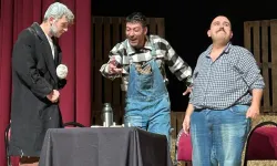 Muğla'da 'Fareler ve İnsanlar' tiyatroseverlerle buluştu