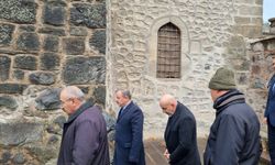 Niksar Kaymakamı Perçi, Ulu Cami'deki çalışmaları inceledi