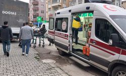 Sinop'ta kamyonetle çarpışan motosikletin sürücüsü yaralandı