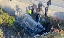 Sinop'ta su kanalına devrilen otomobilin sürücüsü yaralandı