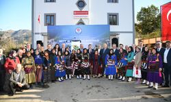 Trabzon'da 40 çiftçiye süt sağım makinesi verildi