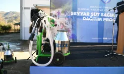 Trabzon'da çiftçilere süt sağım makinesi desteği