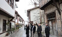 Vezirköprü'de Kulebaşı Caddesi baskı betonla yenileniyor