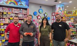 EREYLİN AVM'DE MAĞAZACILARA TEŞEKKÜR