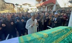 CENAZE NAMAZINI OĞLU KILDIRDI