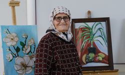 81 yıllık ömründe onlarca kursa katılan Esme teyze eğitim sevgisiyle örnek oluyor