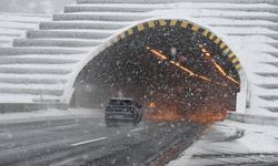 Anadolu Otoyolu'nun Düzce ve Bolu kesiminde kar yağıyor