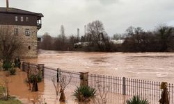 Bartın'da sağanak ve eriyen kar taşkına neden oldu