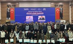 Biruni Üniversitesi YÖK'ün 'Bilim Kafe' etkinlikleriyle 6 ilde gençlerle buluştu