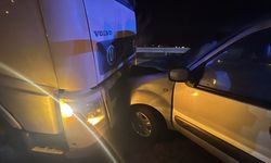 Bolu'da tır ile hafif ticari aracın çarpıştığı kazada 3 kişi yaralandı