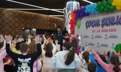 Denizli Büyükşehir'in çocuk şenliği coşkuyla başladı