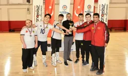 Denizli'de görme engelli sporculara Braille alfabeli madalya