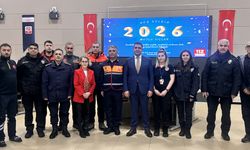 Düzce Valisi Aslan, yeni yıla görevi başında giren personeli ziyaret etti